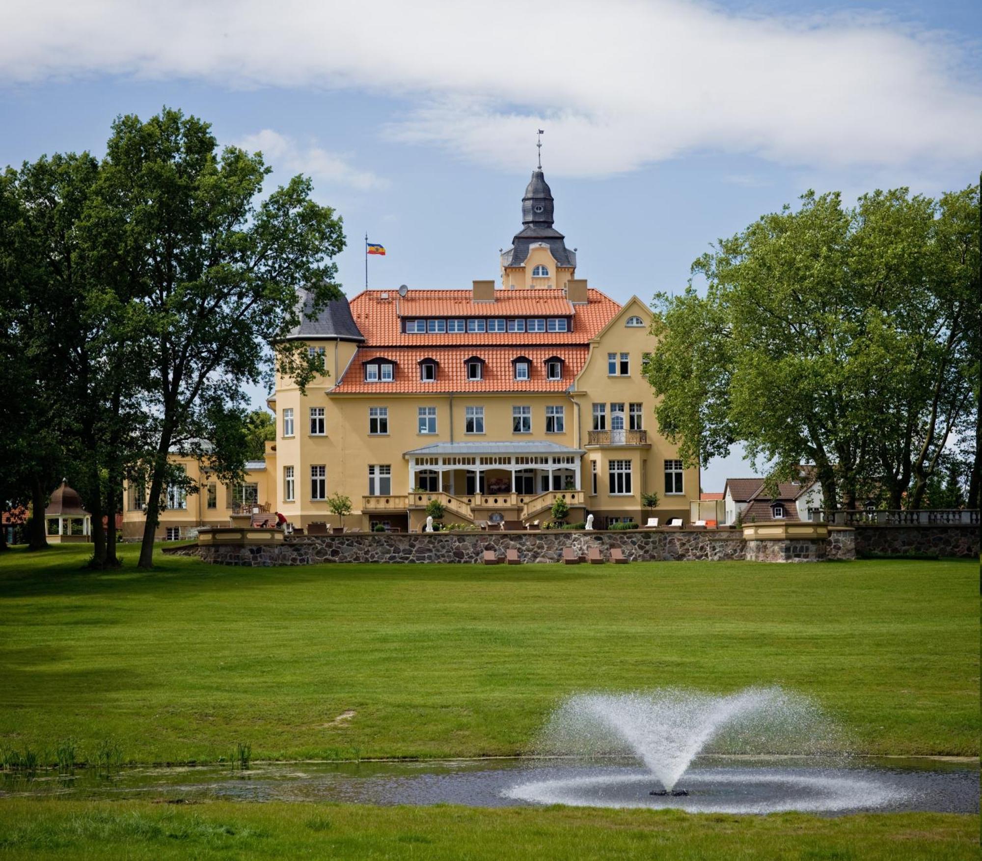 Bernsteinschloss Wendorf  Ngoại thất bức ảnh